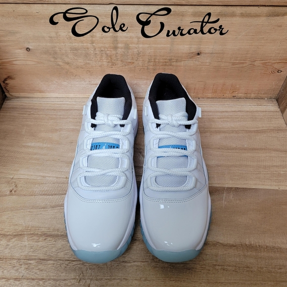 Men's Air Jordan 11 Retro Low size 9.5 - Picture 2 of 6